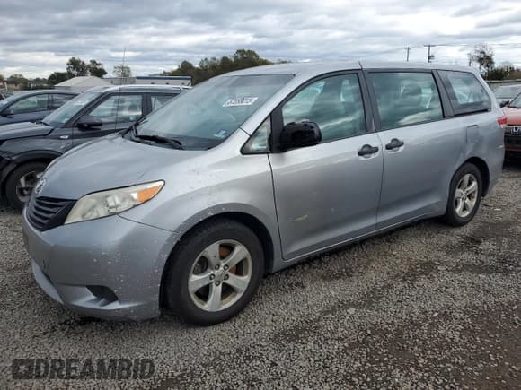 ✅ 2013 Toyota Sienna L • VIN: 5TDZK3DCXDS329962 • Lot: 87286015. Listed on Copart with 269,799 mi. Free auction sales archive from the USA and detailed vehicle history report at DreamBid. Image 1.