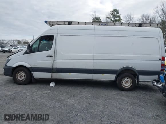 ✅ 2014 Freightliner Sprinter • VIN: WDYPE8DC7E5903358 • Лот: 41532021. Опубликован ранее на IAAI с пробегом Не указан. Бесплатный доступ к архиву аукционных продаж из США и подробный отчёт об истории автомобиля на DreamBid. Изображение 13.