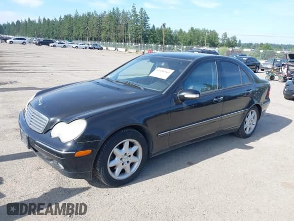 ✅ 2004 Mercedes-Benz C 240 • VIN: WDBRF81J34F505687 • Лот: 42458564. Опубликован ранее на IAAI с пробегом 224 283 миль. Бесплатный доступ к архиву аукционных продаж из США и подробный отчёт об истории автомобиля на DreamBid. Изображение 2.