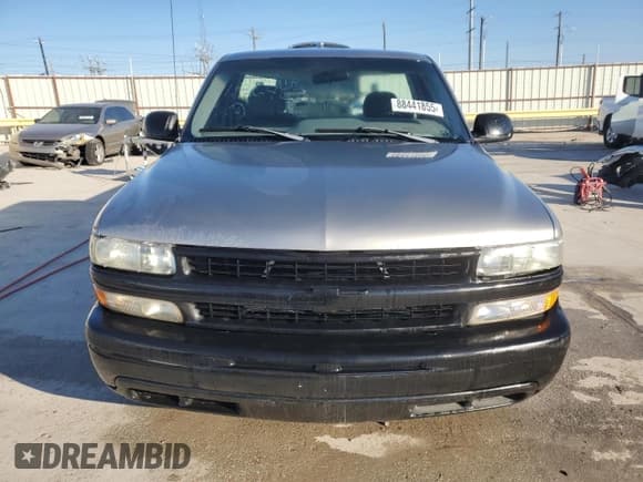✅ 1999 Chevrolet Silverado 1500 LS • VIN: 1GCEC14T4XE142825 • Лот: 88441855. Опубликован ранее на Copart с пробегом 215 220 миль. Бесплатный доступ к архиву аукционных продаж из США и подробный отчёт об истории автомобиля на DreamBid. Изображение 5.