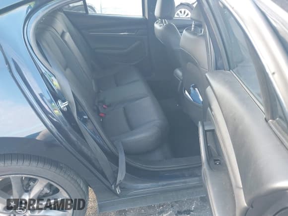 ✅ 2020 Mazda 3 Select • VIN: 3MZBPACL3LM122981 • Lot: 43579325. Listed on IAAI with 40,588 mi. Free auction sales archive from the USA and detailed vehicle history report at DreamBid. Image 8.