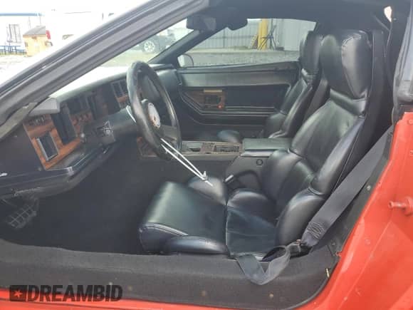 1989 Chevrolet Corvette with VIN 1G1YY3188K5110391, listed as a Copart auction lot 67227365 with 132,918 mi miles and Salvage title. Bid and sale history available at DreamBid. Image 7.