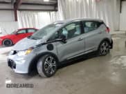 ✅ 2020 Chevrolet Bolt EV Premier • VIN: 1G1FZ6S03L4142977 • Lot: 50226624. Wystawiony na Copart z przebiegiem 45 526 mil. Bezpłatny archiwum sprzedaży aukcyjnych z USA i szczegółowy raport historii pojazdu na DreamBid. Zdjęcie 1.