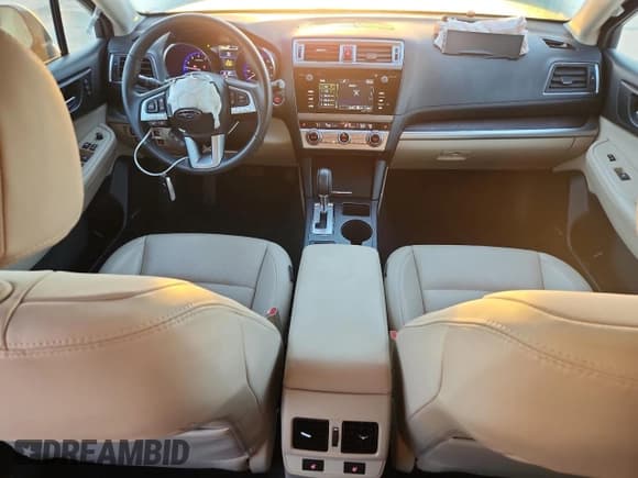 ✅ 2017 Subaru Outback Limited • VIN: 4S4BSANC5H3414943 • Lot: 81920145. Listed on Copart with 91,162 mi. Free auction sales archive from the USA and detailed vehicle history report at DreamBid. Image 8.