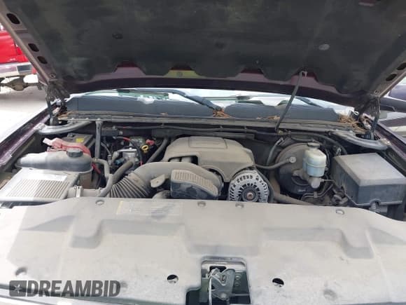 ✅ 2008 Chevrolet Silverado 1500 • VIN: 1GCEC19Y28Z298330 • Lot: 42272489. Wystawiony na IAAI z przebiegiem 97 076 mil. Bezpłatny archiwum sprzedaży aukcyjnych z USA i szczegółowy raport historii pojazdu na DreamBid. Zdjęcie 10.