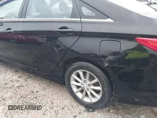 2014 Hyundai Sonata GLS with VIN 5NPEB4ACXEH868632, listed as a IAAI auction lot 43394557 with 131,518 mi miles and . Bid and sale history available at DreamBid. Image 6.