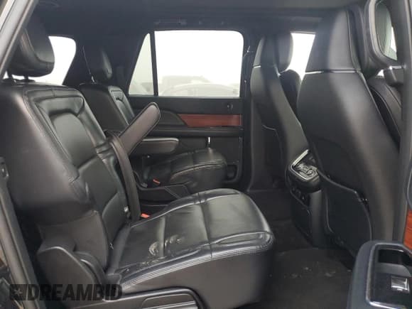 ✅ 2021 Lincoln Navigator Reserve • VIN: 5LMJJ3KT2MEL02854 • Lot: 85067144. Listed on Copart with 91,418 mi. Free auction sales archive from the USA and detailed vehicle history report at DreamBid. Image 11.