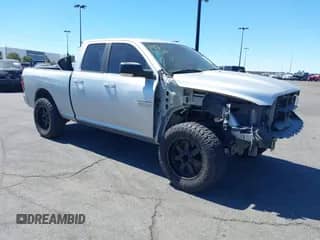 2017 Ram 1500 SLT z VIN 1C6RR6GG9HS804033, wystawiony jako IAAI lot #41707426 z przebiegiem 92 182 mil mil oraz . Historia ofert i sprzedaży dostępna na DreamBid. Obrazek 1.