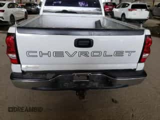 2006 Chevrolet Silverado 1500 Work Truck с VIN 1GCEC19V76Z223898, выставлен на аукционе Copart как лот 64423154 с пробегом 211 170 миль миль и Списание • Salvage title. История ставок и продаж доступна на DreamBid. Изображение 6.