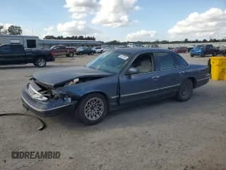 ✅ 1997 Ford Crown Victoria • VIN: 2FALP73WXVX130545 • Лот: 78477614. Опубликован ранее на Copart с пробегом 164 385 миль. Бесплатный доступ к архиву аукционных продаж из США и подробный отчёт об истории автомобиля на DreamBid. Изображение 1.
