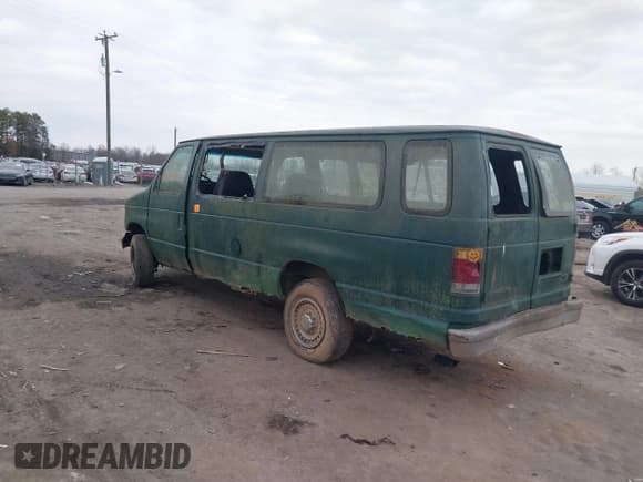 ✅ 1992 Ford Econoline Wagon XL • VIN: 1FBJS31H3NHB42294 • Лот: 41409978. Опубликован ранее на IAAI с пробегом Не указан. Бесплатный доступ к архиву аукционных продаж из США и подробный отчёт об истории автомобиля на DreamBid. Изображение 3.