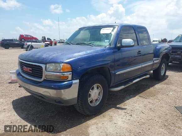 ✅ 2001 GMC Sierra 1500 SLE • VIN: 2GTEK19T411339840 • Лот: 42650036. Опубликован ранее на IAAI с пробегом 307 878 миль. Бесплатный доступ к архиву аукционных продаж из США и подробный отчёт об истории автомобиля на DreamBid. Изображение 2.