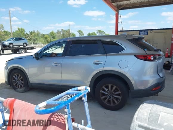 ✅ 2018 Mazda CX-9 Sport • VIN: JM3TCABYXJ0230442 • Лот: 42118134. Опубликован ранее на IAAI с пробегом 81 800 миль. Бесплатный доступ к архиву аукционных продаж из США и подробный отчёт об истории автомобиля на DreamBid. Изображение 15.