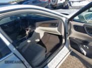 ✅ 2017 Lincoln Continental Reserve • VIN: 1LN6L9NC1H5609441 • Lot: 43482474. Listed on IAAI with 201,890 mi. Free auction sales archive from the USA and detailed vehicle history report at DreamBid. Image 5.