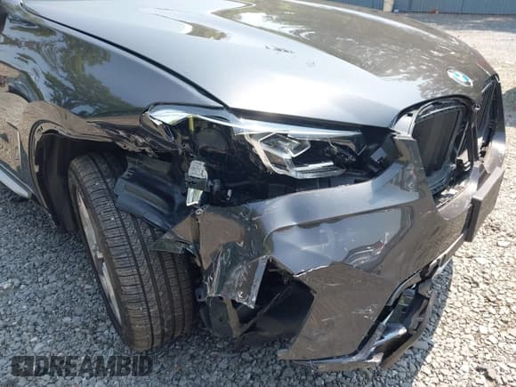 ✅ 2025 BMW X4 xDrive30i • VIN: 5UX33DT02S9035174 • Lot: 42898216. Listed on IAAI with 7,583 mi. Free auction sales archive from the USA and detailed vehicle history report at DreamBid. Image 6.