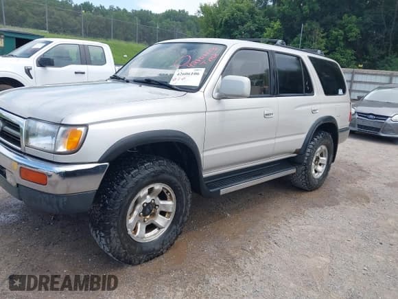 ✅ 1996 Toyota 4Runner SR5 • VIN: JT3HN86R6T0026524 • Лот: 42606106. Опубликован ранее на IAAI с пробегом 468 993 миль. Бесплатный доступ к архиву аукционных продаж из США и подробный отчёт об истории автомобиля на DreamBid. Изображение 2.