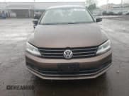 ✅ 2015 Volkswagen Jetta SE • VIN: 3VWD17AJ1FM422960 • Lot: 55860335. Listed on Copart with 87,616 mi. Free auction sales archive from the USA and detailed vehicle history report at DreamBid. Image 5.