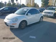 ✅ 2009 Volkswagen Beetle S • VIN: 3VWRG31C69M515489 • Лот: 43797288. Опубликован ранее на IAAI с пробегом 126 256 миль. Бесплатный доступ к архиву аукционных продаж из США и подробный отчёт об истории автомобиля на DreamBid. Изображение 2.