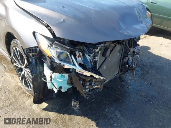 ✅ 2018 Toyota Camry XLE • VIN: 4T1B11HK0JU512350 • Лот: 43600833. Опубликован ранее на IAAI с пробегом 66 839 миль. Бесплатный доступ к архиву аукционных продаж из США и подробный отчёт об истории автомобиля на DreamBid. Изображение 17.