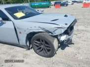 ✅ 2021 Dodge Challenger R/T Scat Pack • VIN: 2C3CDZFJ8MH534679 • Lot: 42136146. Wystawiony na IAAI z przebiegiem 35 000 mil. Bezpłatny archiwum sprzedaży aukcyjnych z USA i szczegółowy raport historii pojazdu na DreamBid. Zdjęcie 18.