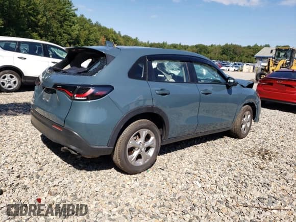 ✅ 2025 Honda HR-V LX • VIN: 3CZRZ2H33SM725755 • Lot: 71132485. Wystawiony na Copart z przebiegiem 8 462 mil. Bezpłatny archiwum sprzedaży aukcyjnych z USA i szczegółowy raport historii pojazdu na DreamBid. Zdjęcie 3.