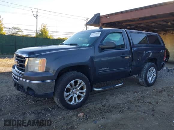 2010 GMC Sierra 1500 z VIN 1GTPKVEA5AZ188986, wystawiony jako IAAI lot #43472080 z przebiegiem 180 525 mil mil oraz . Historia ofert i sprzedaży dostępna na DreamBid. Obrazek 17.