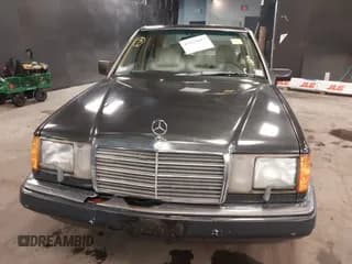 ✅ 1990 Mercedes-Benz 260 • VIN: WDBEA26DXLB217152 • Лот: 43428883. Опубликован ранее на IAAI с пробегом 123 406 миль. Бесплатный доступ к архиву аукционных продаж из США и подробный отчёт об истории автомобиля на DreamBid. Изображение 6.