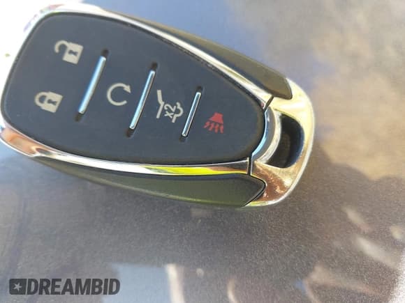 ✅ 2020 Chevrolet Traverse LT Cloth • VIN: 1GNERGKW3LJ191036 • Lot: 43596303. Listed on IAAI with 157,578 mi. Free auction sales archive from the USA and detailed vehicle history report at DreamBid. Image 11.