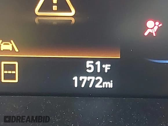 ✅ 2025 Hyundai Elantra SEL Sport • VIN: KMHLM4DG9SU961154 • Lot: 42307437. Listed on IAAI with 1,772 mi. Free auction sales archive from the USA and detailed vehicle history report at DreamBid. Image 15.