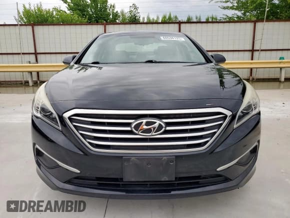 ✅ 2017 Hyundai Sonata SE • VIN: 5NPE24AF9HH522473 • Lot: 60538125. Listed on Copart with 90,868 mi. Free auction sales archive from the USA and detailed vehicle history report at DreamBid. Image 5.