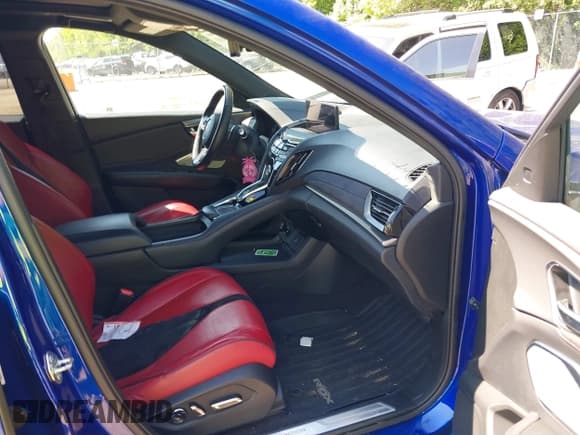 ✅ 2019 Acura RDX w/A-Spec Pkg • VIN: 5J8TC2H63KL015202 • Lot: 42389411. Wystawiony na IAAI z przebiegiem Nie podano. Bezpłatny archiwum sprzedaży aukcyjnych z USA i szczegółowy raport historii pojazdu na DreamBid. Zdjęcie 5.