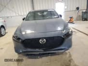 ✅ 2021 Mazda 3 Premium • VIN: JM1BPBML2M1401554 • Lot: 81148065. Wystawiony na Copart z przebiegiem 40 943 mil. Bezpłatny archiwum sprzedaży aukcyjnych z USA i szczegółowy raport historii pojazdu na DreamBid. Zdjęcie 5.
