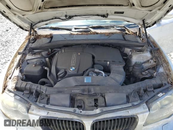 ✅ 2011 BMW 1 Series 135i • VIN: WBAUC9C52BVM08927 • Лот: 58261875. Опубликован ранее на Copart с пробегом Не указан. Бесплатный доступ к архиву аукционных продаж из США и подробный отчёт об истории автомобиля на DreamBid. Изображение 11.