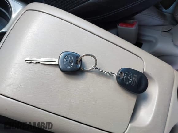 ✅ 2004 Toyota Sienna XLE • VIN: 5TDZA22C04S048088 • Lot: 43591317. Listed on IAAI with 202,531 mi. Free auction sales archive from the USA and detailed vehicle history report at DreamBid. Image 11.