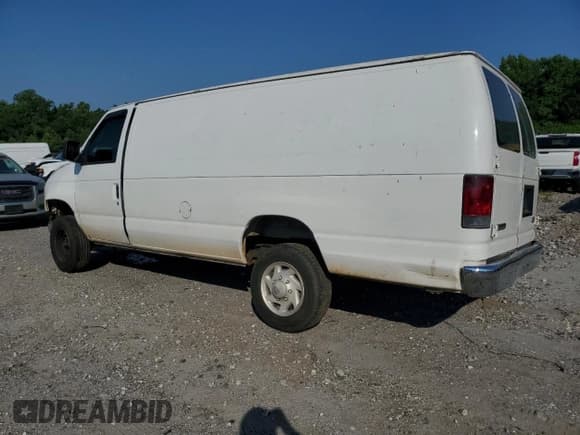 ✅ 2006 Ford Econoline Cargo • VIN: 1FTNS24LX6DB28893 • Lot: 63209025. Wystawiony na Copart z przebiegiem 369 608 mil. Bezpłatny archiwum sprzedaży aukcyjnych z USA i szczegółowy raport historii pojazdu na DreamBid. Zdjęcie 2.