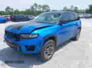 2022 Jeep Grand Cherokee Trailhawk with VIN 1C4RJYC68N8759961, listed as a IAAI auction lot 42589997 with 28,429 mi miles and . Bid and sale history available at DreamBid. Image 2.