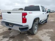 ✅ 2022 Chevrolet Silverado 2500HD Work Truck • VIN: 1GC2YLE7XNF267241 • Lot: 42639094. Wystawiony na IAAI z przebiegiem 89 583 mil. Bezpłatny archiwum sprzedaży aukcyjnych z USA i szczegółowy raport historii pojazdu na DreamBid. Zdjęcie 4.