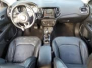 ✅ 2020 Jeep Compass Limited • VIN: 3C4NJDCB4LT244782 • Lot: 69032905. Wystawiony na Copart z przebiegiem 66 822 mil. Bezpłatny archiwum sprzedaży aukcyjnych z USA i szczegółowy raport historii pojazdu na DreamBid. Zdjęcie 8.