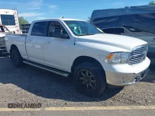 2017 Ram 1500 Big Horn z VIN 1C6RR7TT4HS764257, wystawiony jako IAAI lot #42124767 z przebiegiem 95 926 mil mil oraz . Historia ofert i sprzedaży dostępna na DreamBid. Obrazek 1.
