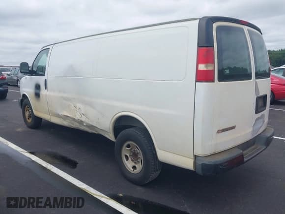 ✅ 2008 Chevrolet City Express Cargo • VIN: 1GCGG29K381193101 • Lot: 43026293. Listed on IAAI with 311,445 mi. Free auction sales archive from the USA and detailed vehicle history report at DreamBid. Image 3.