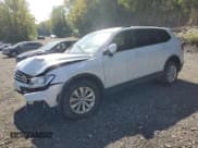 ✅ 2018 Volkswagen Tiguan SEL • VIN: 3VV2B7AX8JM100502 • Lot: 81006435. Listed on Copart with 89,904 mi. Free auction sales archive from the USA and detailed vehicle history report at DreamBid. Image 1.