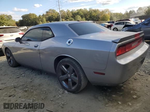 ✅ 2014 Dodge Challenger SXT • VIN: 2C3CDYAG3EH142443 • Lot: 75846514. Wystawiony na Copart z przebiegiem 94 377 mil. Bezpłatny archiwum sprzedaży aukcyjnych z USA i szczegółowy raport historii pojazdu na DreamBid. Zdjęcie 2.
