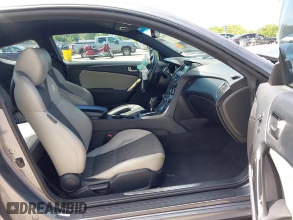 ✅ 2015 Hyundai Genesis Coupe 3.8L Base • VIN: KMHHT6KJ4FU130749 • Lot: 42190148. Listed on IAAI with 101,922 mi. Free auction sales archive from the USA and detailed vehicle history report at DreamBid. Image 5.