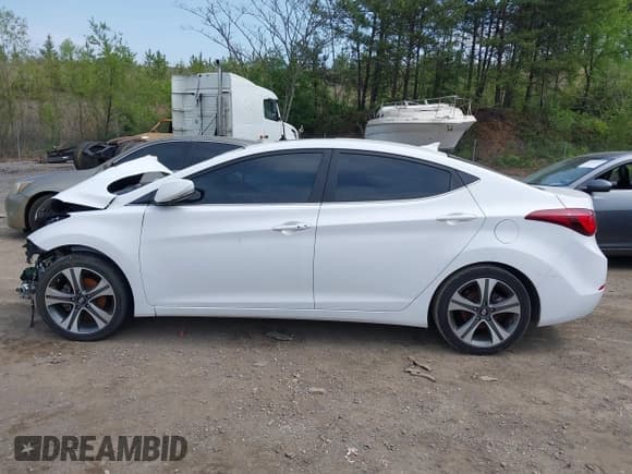 ✅ 2015 Hyundai Elantra Sport • VIN: KMHDH4AH6FU322211 • Lot: 41969375. Listed on IAAI with 111,211 mi. Free auction sales archive from the USA and detailed vehicle history report at DreamBid. Image 13.