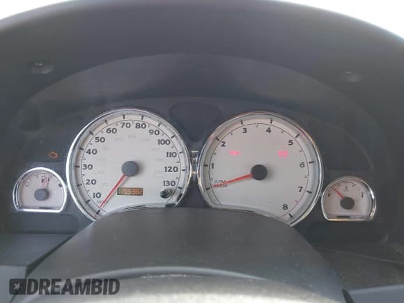 ✅ 2006 Saturn VUE • VIN: 5GZCZ33D76S834426 • Lot: 41994762. Wystawiony na IAAI z przebiegiem 155 382 mil. Bezpłatny archiwum sprzedaży aukcyjnych z USA i szczegółowy raport historii pojazdu na DreamBid. Zdjęcie 7.