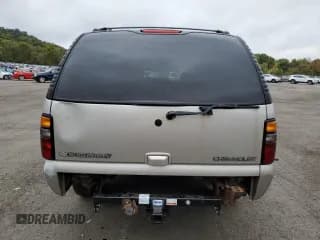 ✅ 2004 Chevrolet Suburban Z71 • VIN: 3GNFK16T04G200719 • Lot: 72781484. Wystawiony na Copart z przebiegiem 199 208 mil. Bezpłatny archiwum sprzedaży aukcyjnych z USA i szczegółowy raport historii pojazdu na DreamBid. Zdjęcie 6.