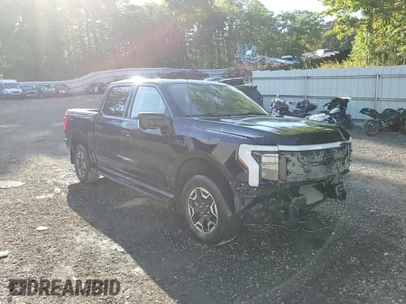 ✅ 2024 Ford F-150 Lightning XLT • VIN: 1FTVW3LK3RWG09712 • Lot: 80691815. Wystawiony na Copart z przebiegiem 13 349 mil. Bezpłatny archiwum sprzedaży aukcyjnych z USA i szczegółowy raport historii pojazdu na DreamBid. Zdjęcie 14.