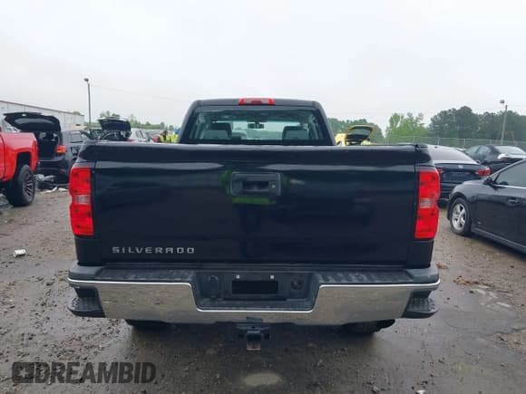 ✅ 2018 Chevrolet Silverado 2500HD Work Truck • VIN: 1GC2CUEG3JZ278451 • Lot: 42074663. Wystawiony na IAAI z przebiegiem 126 972 mil. Bezpłatny archiwum sprzedaży aukcyjnych z USA i szczegółowy raport historii pojazdu na DreamBid. Zdjęcie 16.