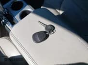 ✅ 2010 GMC Acadia SLT1 • VIN: 1GKLVMED6AJ213701 • Лот: 43487131. Опубликован ранее на IAAI с пробегом 154 505 миль. Бесплатный доступ к архиву аукционных продаж из США и подробный отчёт об истории автомобиля на DreamBid. Изображение 11.