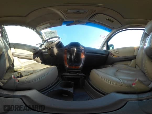 ✅ 2000 Lexus RX 300 • VIN: JT6GF10U4Y0066091 • Lot: 43084227. Listed on IAAI with 142,666 mi. Free auction sales archive from the USA and detailed vehicle history report at DreamBid. Image 18.